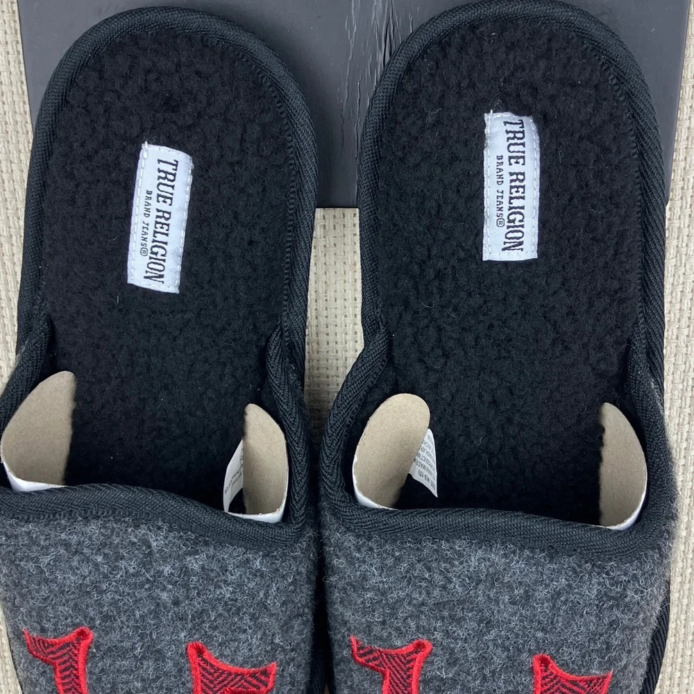 True Religion Horseshoe Slippers Gray Red NWT